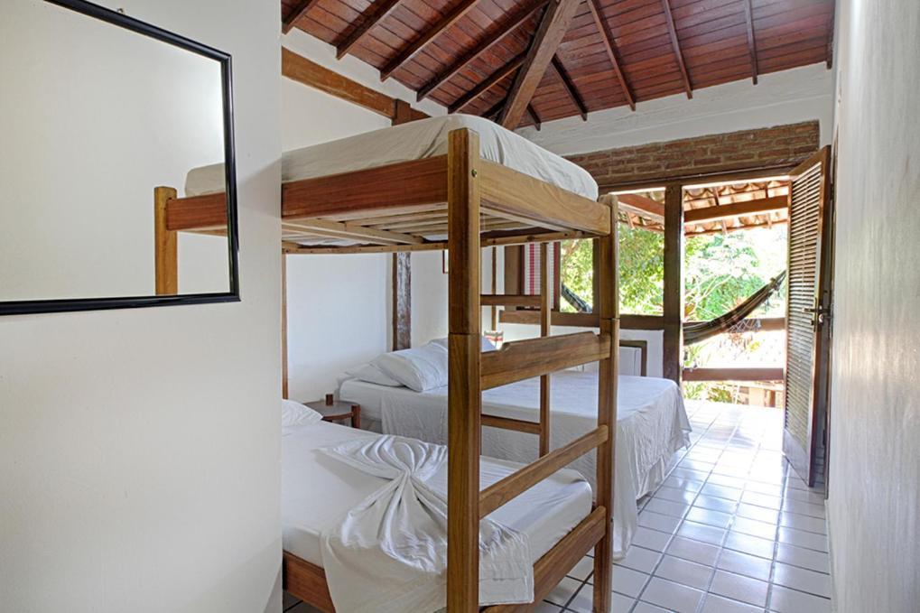 Novos Baianos Hostel E Pousada بورتو سيغورو المظهر الخارجي الصورة Hostel in Brazil